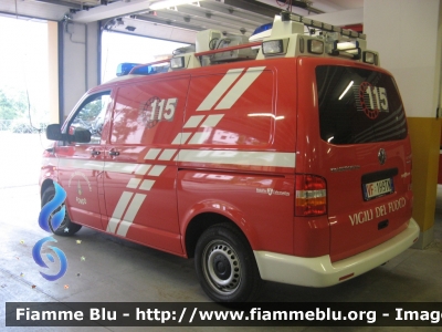 Volkswagen Transporter T5 4motion
Vigili del Fuoco
Unione Distrettuale di Fondo
Corpo Volontario di Fondo (TN)
Pinza Idraulica Veloce
allestimento MobilTec-Fahrzeugbau
VF 1H9 TN
Parole chiave: Volkswagen Transporter_T5_4Motion VF1H9TN