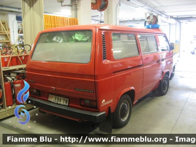 Volkswagen Transporter T3
Vigili del Fuoco
Unione Distrettuale di Fondo
Corpo Volontario di Fondo (TN)
allestimento Brandshutz
VF E94 TN
Parole chiave: Volkswagen Transporter_T3 VFE94TN