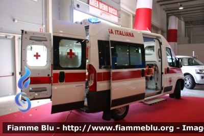 Fiat Ducato X290
Croce Rossa Italiana
Comitato Provinciale di Roma
allestimento Bollanti
in esposizione a
Emergency Expo 2015
Parole chiave: Fiat Ducato_X290 emergency_expo_2015