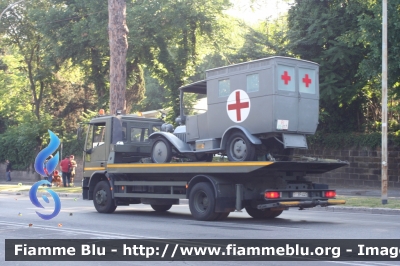 Iveco EuroCargo 150E18 I serie
Esercito Italiano
Carro soccorso e recupero
Allestimento Isoli
EI BF 445
Parole chiave: Iveco EuroCargo_150E18_Iserie EIBF445