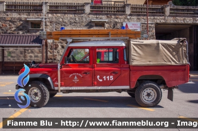 Land-Rover Defender 130
Vigili del Fuoco
Distretto della Val Di Sole
Corpo Volontario di Pejo (TN)
VF G71 TN
Parole chiave: Land-Rover Defender_130 VFG71TN