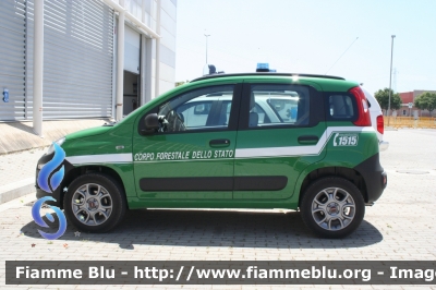 Fiat Nuova Panda 4x4 II serie
Corpo Forestale dello Stato
CFS 183 AG
Parole chiave: Fiat Nuova_Panda_4x4_IIserie CFS183AG emergency_expo_2015