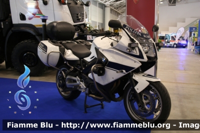 Bmw F800gt
Polizia Roma Capitale
in esposizione a
Emergency Expo 2015
Parole chiave: Bmw F800gt emergency_expo_2015