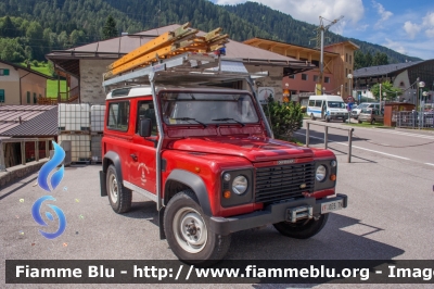 Land-Rover Defender 90
Vigili del Fuoco
Distretto della Val Di Sole
Corpo Volontario di Mezzana (TN)
VF 0E5 TN
Parole chiave: Land-Rover Defender_90 VF0E5TN