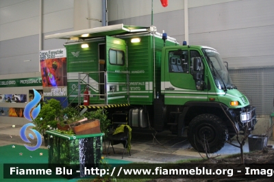 Mercedes-Benz Unimog U400
Corpo Forestale dello Stato
Centrale Operativa Mobile
Comando Regionale Lazio
CFS 689 AD
in esposizione a
Emergency Expo 2015
Parole chiave: Mercedes-Benz Unimog_U400 CFS689AD emergency_expo_2015