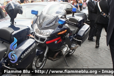 Bmw R1200RT III serie
Carabinieri
Polizia Militare presso l'Esercito
EI A 2374
Parole chiave: Bmw R1200RT_IIIserie EIA2374 Festa_della_Repubblica_2011