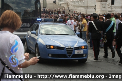 Alfa Romeo 159 Sportwagon Q4
Polizia di Stato
Polizia Stradale
POLIZIA H0604
Parole chiave: alfa-romeo 159_sportwagon_q4 poliziah0604 festa_della_repubblica_2011