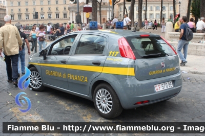 Fiat Grande Punto
Guardia di Finanza
GdiF 570 BE
Parole chiave: fiat grande_punto gdif570be