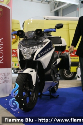 Honda Integra 750
Polizia Roma Capitale
in esposizione a
Emergency Expo 2015
Parole chiave: Honda Integra_750 emergency_expo_2015