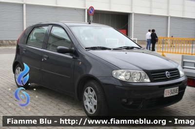 Fiat Punto III serie
Corpo Forestale dello Stato
CFS 348 AE
Parole chiave: Fiat Punto_IIIserie CFS348AE emergency_expo_2015