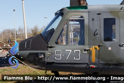 Agusta-Bell AB 212
Aeronautica Militare
Guardian Gate Aeroporto Militare di Furbara
Cerveteri (RM)
9-73
Parole chiave: Agusta-Bell_AB_212 9-73