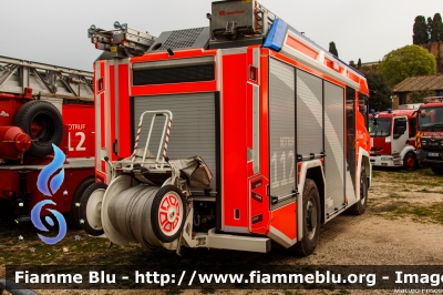 Rosenbauer RTX
Bundesrepublik Deutschland - Germany - Germania
Berliner Feuerwehr
Parole chiave: Rosenbauer RTX