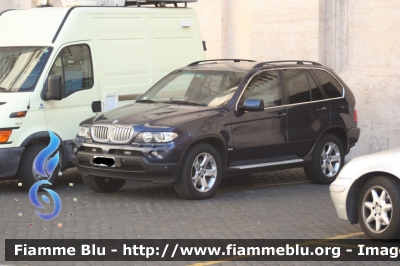 Bmw X5 I serie restyle
Status Civitatis Vaticanae - Città del Vaticano
Gendarmeria
Gruppo Intervento Rapido (GIR)
Parole chiave: BMW X5