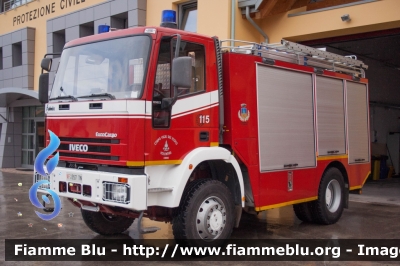 Iveco EuroCargo 135E23 4x4 I serie
Vigili del Fuoco
Unione distrettuale di Cles
Corpo Volontario di Coredo (TN)
allestito Fulmix
VF E57 TN
Parole chiave: Iveco EuroCargo_135E23_4x4_Iserie VFE57TN