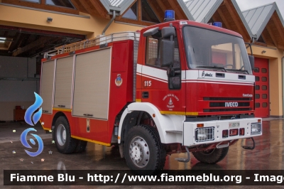 Iveco EuroCargo 135E23 4x4 I serie
Vigili del Fuoco
Unione distrettuale di Cles
Corpo Volontario di Coredo (TN)
allestito Fulmix
VF E57 TN
Parole chiave: Iveco EuroCargo_135E23_4x4_Iserie VFE57TN