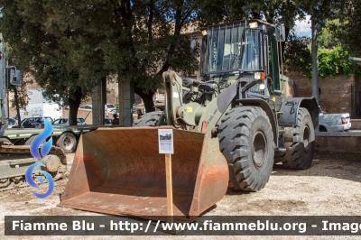 New Holland Kobelco W130B
Esercito Italiano
Parole chiave: New_Holland Kobelco_W130B