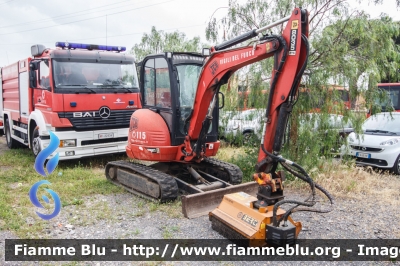 JCB 8035 ZTS
Vigili del Fuoco
Comando Provinciale di Roma
G.O.S. (Gruppo Operativo Speciale) Lazio
Parole chiave: JCB 8035_ZTS