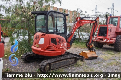 JCB 8035 ZTS
Vigili del Fuoco
Comando Provinciale di Roma
G.O.S. (Gruppo Operativo Speciale) Lazio
Parole chiave: JCB 8035_ZTS