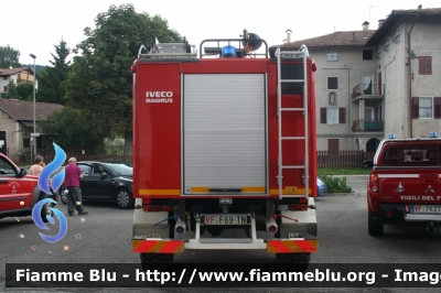 Mercedes-Benz Unimog U1450
Vigili del Fuoco
Unione Distrettuale di Fondo
Corpo Volontario di Sarnonico-Seio (TN)
allestimento Iveco-Magirus
VF F69 TN
Parole chiave: Mercedes-Benz Unimog_U1450 VFF69TN