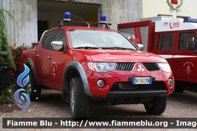 Mitsubishi L200 IV serie
Vigili del Fuoco
Unione Distrettuale di Fondo
Corpo Volontario di Amblar (TN)
VF 9G2 TN
Parole chiave: Mitsubishi L200_IVserie VF9G2TN