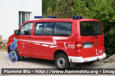 Volkswagen Caravelle T5 4x4
Vigili del Fuoco
Distretto di Fondo
Corpo Volonatrio di Cloz (TN)
Parole chiave: Volkswagen Caravelle_T5_4x4 VF4H2TN