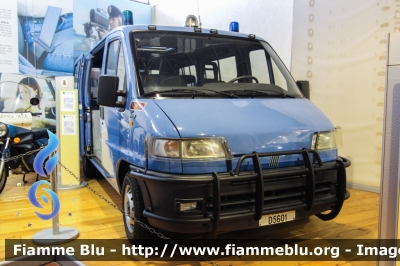 Fiat Ducato II serie
Polizia di Stato
Reparto Mobile
Esemplare esposto presso il Museo delle auto della Polizia di Stato
POLIZIA D5601
Parole chiave: Fiat Ducato_IIserie POLIZIAD5601