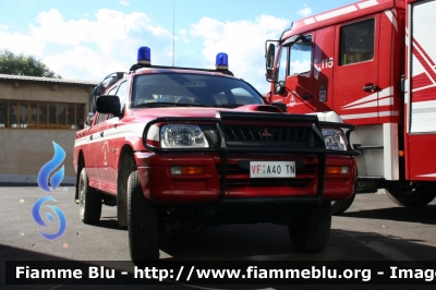 Mitsubishi L200 III serie
Vigili del Fuoco
Unione Distrettuale di Fondo
Corpo Volontario di Cavareno (Tn)
VF A40 TN
Parole chiave: Mitsubishi L200_IIIserie VFA40TN