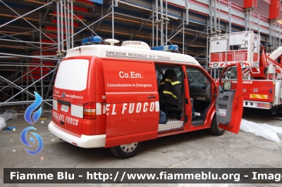 Volkswagen Transporter T5
Vigili del Fuoco
Comando Provinciale di Firenze
Centro Documentazione Video - Regia Mobile
CoEm Comunicazione in Emergenza
VF 23250
Parole chiave: Volkswagen Transporter_T5 VF23250