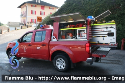 Nissan Navara III serie
Vigili del Fuoco
Distretto di Fondo
Corpo Volonatrio di Castelfondo (TN)
allestimento Kolfer-Fahrzeugbau
VF C72 TN
Parole chiave: Nissan Navara_IIIserie VFC72TN