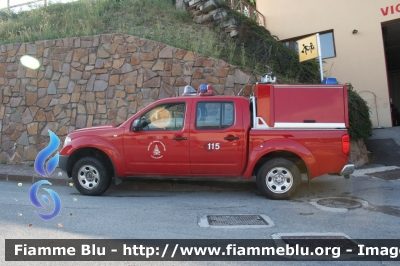 Nissan Navara III serie
Vigili del Fuoco
Distretto di Fondo
Corpo Volonatrio di Castelfondo (TN)
allestimento Kolfer-Fahrzeugbau
VF C72 TN
Parole chiave: Nissan Navara_IIIserie VFC72TN