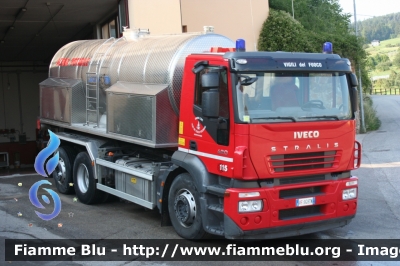 Iveco Stralis AD260S42 I serie
Vigili del Fuoco
Unione Distrettuale di Fondo
Distaccata al Corpo Volontario di Castelfondo (TN)
mezzo con attrezzatura scarrabile
qui con cisterna per acqua potabile
allestita Tecno-Gen
VF 9G8 TN
Parole chiave: Iveco Stralis_AD260S42_Iserie VF9G8TN