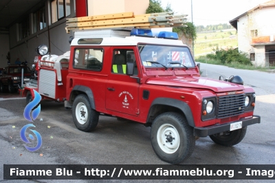 Land Rover Defender 90
Vigili del Fuoco
Distretto di Fondo
Corpo Volonatrio di Castelfondo (TN)
VF 1E2 TN
Parole chiave: Land_Rover Defender90 VF1E2TN