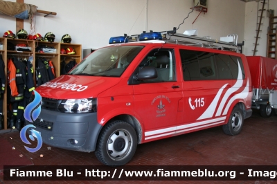 VolksWagen Caravelle 4Motion
Vigili del Fuoco
Distretto di Fondo
Corpo Volonatrio di Castelfondo (TN)
allestimento Kolfer-Fahrzeugbau
VF 4K6 TN
Parole chiave: VolksWagen Caravelle_4Motion VF4K6TN