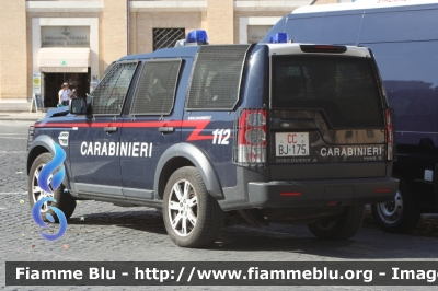 Land Rover Discovery 4
Carabinieri
VIII Battaglione "Lazio"
CC BJ 175
Parole chiave: Land_Rover Discovery_4 CCBJ175