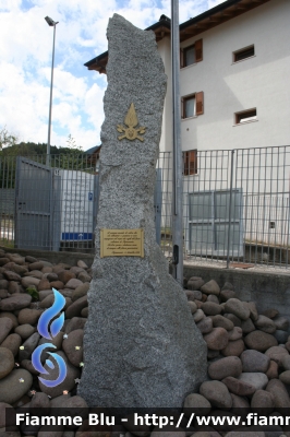 Stele Commemorativa
Vigili del Fuoco
Unione Distrettuale di Trento
Corpo Volontario di Sopramonte (TN)
Parole chiave: Stele Commemorativa