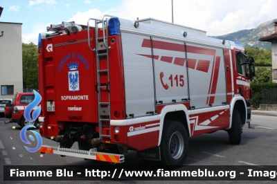 Scania P380 4x4 I serie
Vigili del Fuoco
Unione Distrettuale di Trento
Corpo Volontario di Sopramonte (TN)
AutoPompaSerbatoio allestimento Rosenbauer
VF 4D0 TN
Parole chiave: Scania P380_4x4_Iserie VF4D0TN