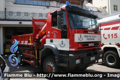 Iveco EuroTrakker 190E34 4x4
Vigili del Fuoco
Unione Distrettuale di Trento
Corpo Volontario di Sopramonte (TN)
VF F55 TN
Parole chiave: Iveco EuroTrakker_190E34_4x4 VFF55TN