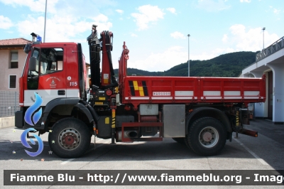 Iveco EuroTrakker 190E34 4x4
Vigili del Fuoco
Unione Distrettuale di Trento
Corpo Volontario di Sopramonte (TN)
VF F55 TN
Parole chiave: Iveco EuroTrakker_190E34_4x4 VFF55TN