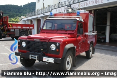 Land Rover Defender 110
Vigili del Fuoco
Unione Distrettuale di Trento
Corpo Volontario di Sopramonte (TN)
VF 0D1 TN
Parole chiave: Land_Rover Defender_110 VF0D1TN