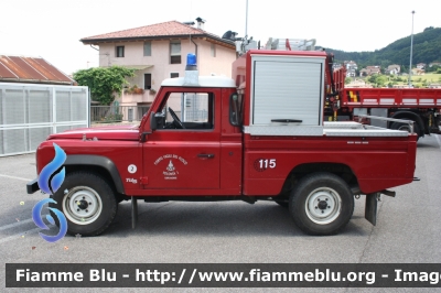 Land Rover Defender 110
Vigili del Fuoco
Unione Distrettuale di Trento
Corpo Volontario di Sopramonte (TN)
VF 0D1 TN
Parole chiave: Land_Rover Defender_110 VF0D1TN