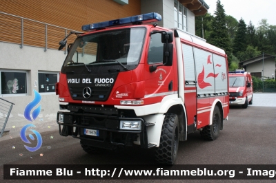 Mercedes-Benz Unimog U20
Vigili del Fuoco
Distretto di Trento
Corpo Volontario di Romagnano (TN)
allestimento Rosenbauer-Brandshutz
VF 9H5 TN
Parole chiave: Mercedes-Benz Unimog_U20 VF9H5TN