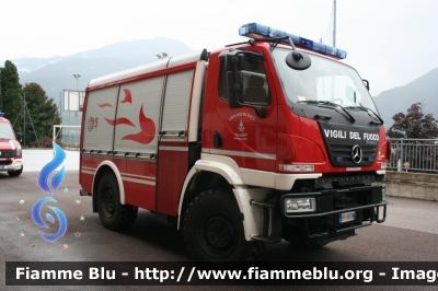 Mercedes-Benz Unimog U20
Vigili del Fuoco
Distretto di Trento
Corpo Volontario di Romagnano (TN)
allestimento Rosenbauer-Brandshutz
VF 9H5 TN
Parole chiave: Mercedes-Benz Unimog_U20 VF9H5TN