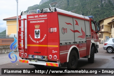 Mercedes-Benz Unimog U20
Vigili del Fuoco
Distretto di Trento
Corpo Volontario di Romagnano (TN)
allestimento Rosenbauer-Brandshutz
VF 9H5 TN
Parole chiave: Mercedes-Benz Unimog_U20 VF9H5TN