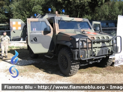 Iveco VTLM Lince
Esercito Italiano
Sanità Militare
EI CU 174
Parole chiave: Iveco vtlm_lince eicu174