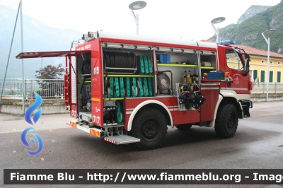 Mercedes-Benz Unimog U20
Vigili del Fuoco
Distretto di Trento
Corpo Volontario di Romagnano (TN)
allestimento Rosenbauer-Brandshutz
VF 9H5 TN
Parole chiave: Mercedes-Benz Unimog _U20 VF9H5TN