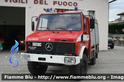 Mercedes-Benz Unimog U1650
Vigili del Fuoco
Unione Distrettuale di Fondo
Corpo Volontario di Romeno (TN)
VF D87 TN
Parole chiave: Mercedes-Benz Unimog_U1650 VFD87TN