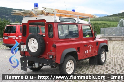 Land Rover Defender 90
Vigili del Fuoco
Unione Distrettuale di Fondo
Corpo Volontario di Romeno (TN)
VF H39 TN
Parole chiave: Land_Rover Defender_90 VFH39TN