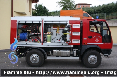 Bucher BU200 4X4
Vigili del Fuoco
Unione Distrettuale di Fondo
Corpo Volontario di Dambel (TN)
VF 5H7 TN
Parole chiave: Bucher BU200_4X4 VF5H7TN