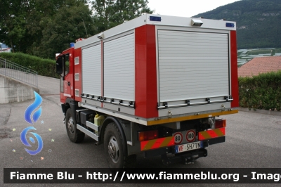 Bucher BU200 4X4
Vigili del Fuoco
Unione Distrettuale di Fondo
Corpo Volontario di Dambel (TN)
VF 5H7 TN
Parole chiave: Bucher BU200_4X4 VF5H7TN