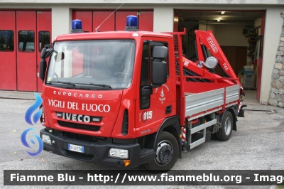 Iveco EuroCargo 80EL18 III serie
Vigili del Fuoco
Unione Distrettuale di Fondo
Corpo Volontario di Revò (TN)
VF 6H3 TN
Parole chiave: Iveco EuroCargo_80EL18_IIIserie VF6H3TN